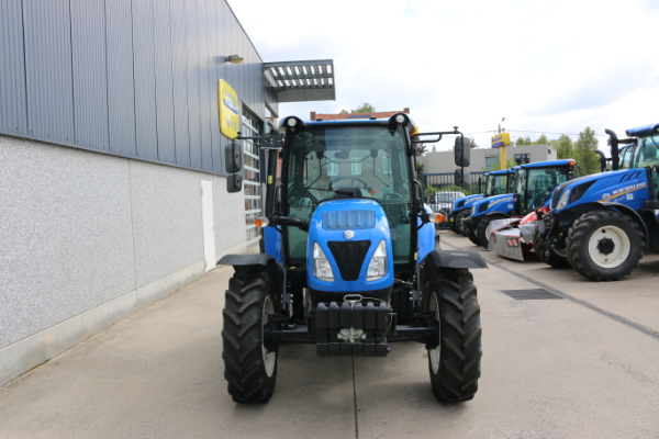 New Holland T4.75S (725u)