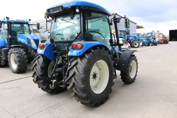 New Holland T4.75S (725u)