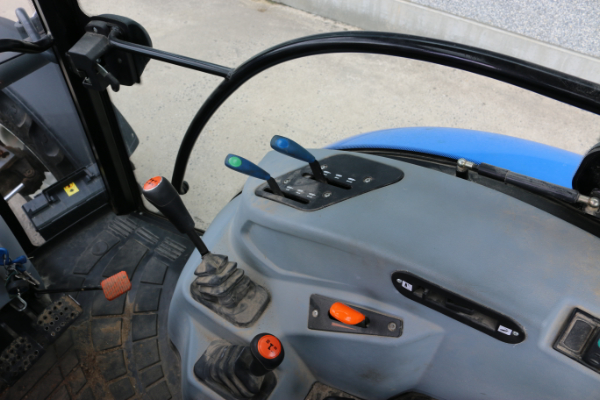 New Holland T4.75S (1.216u)