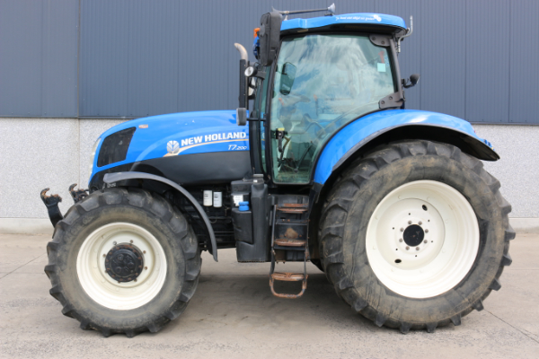 New Holland T7.200