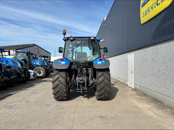 New Holland  TS100
