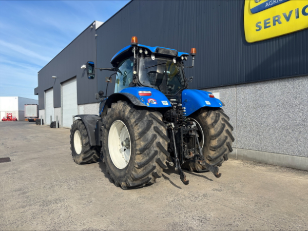 New Holland T7.260