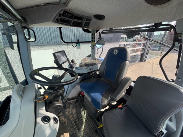 New Holland T7.260